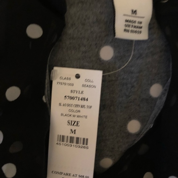 White House Black Market - Picture 3 of 7